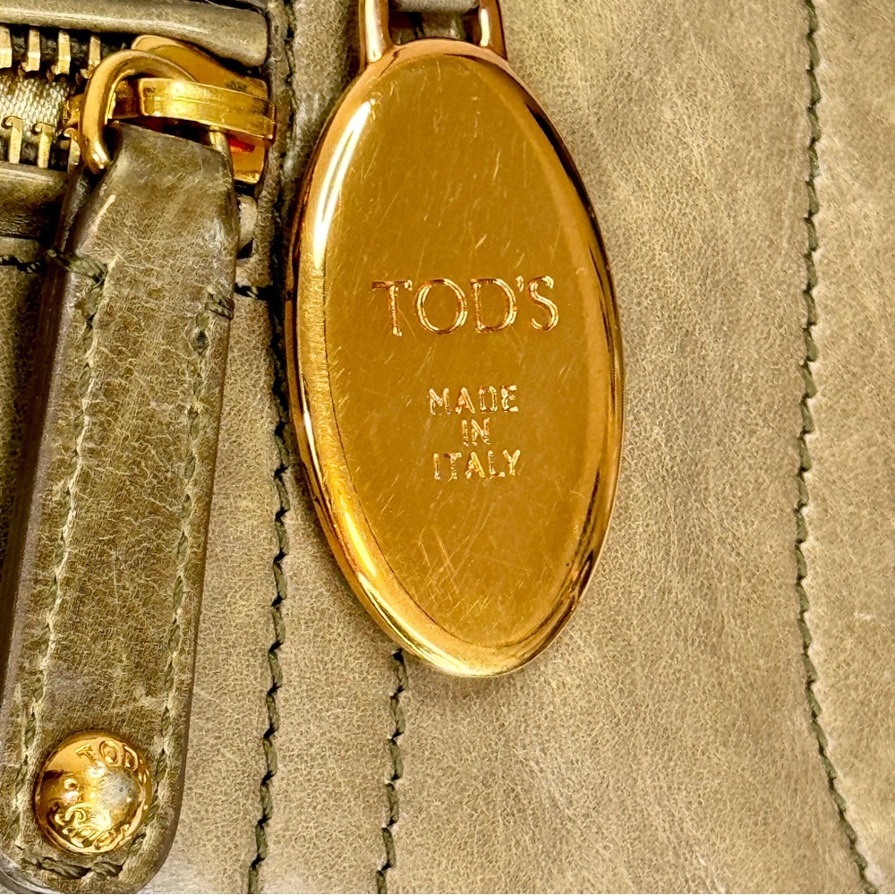 TOD'S Tan Leather Shoulder Bag - Picture 8 of 14